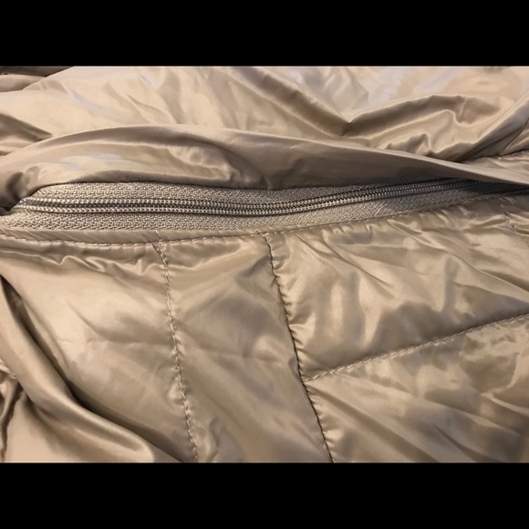 Calvin Klein Packable Down Filled Lightweight hooded Jacket size Large - Picture 7 of 14